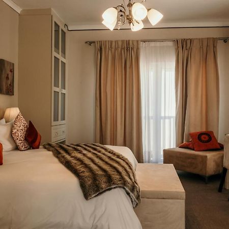 Artemis Hotel Суакопмунд Екстериор снимка