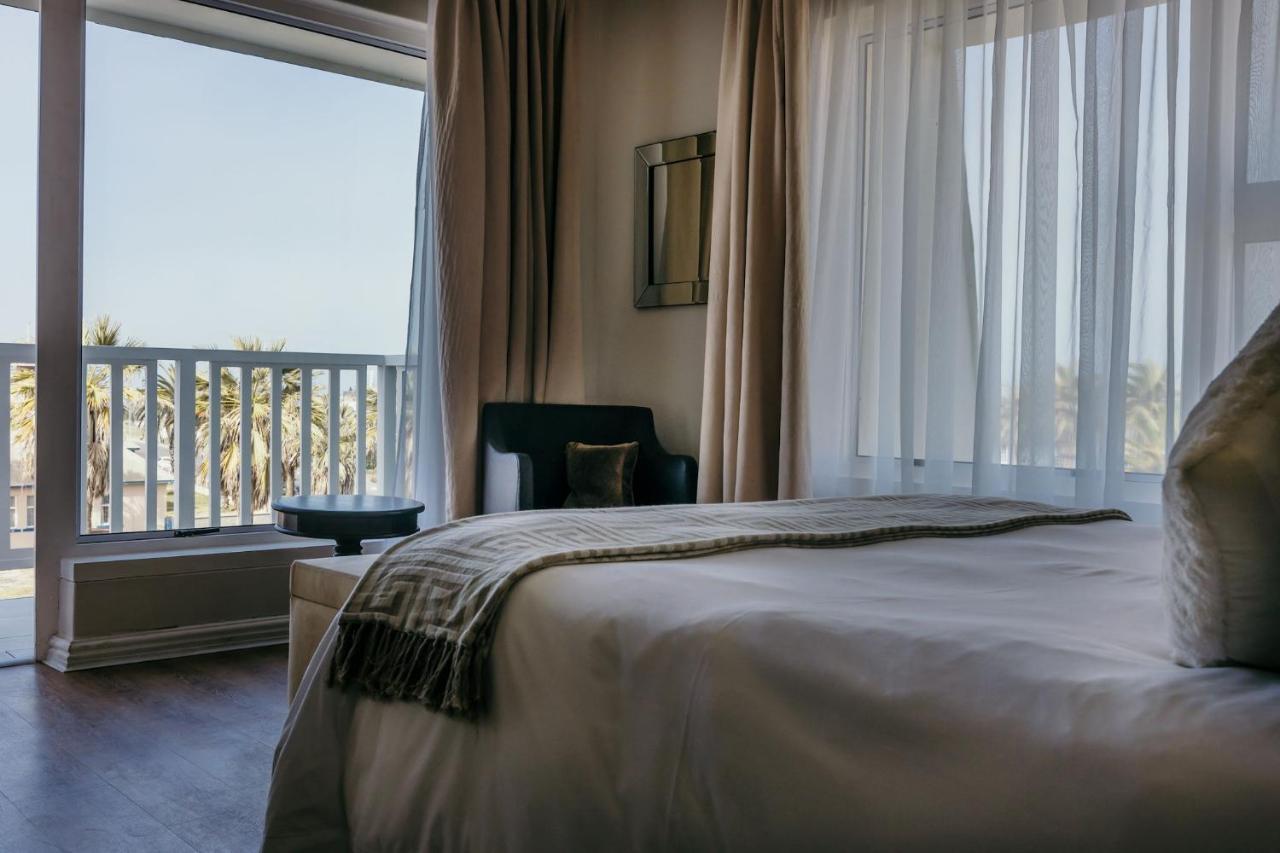 Artemis Hotel Суакопмунд Екстериор снимка