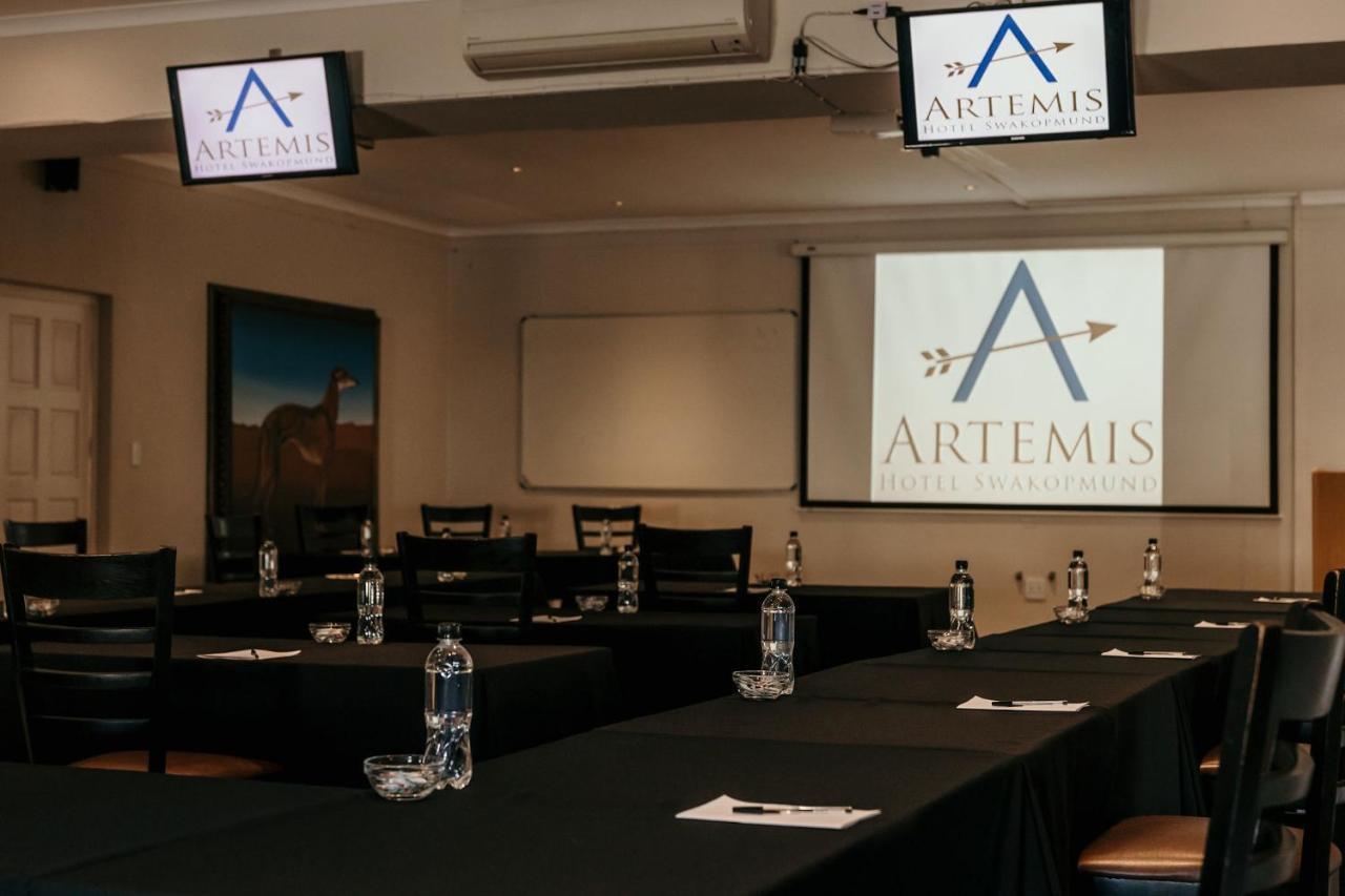 Artemis Hotel Суакопмунд Екстериор снимка
