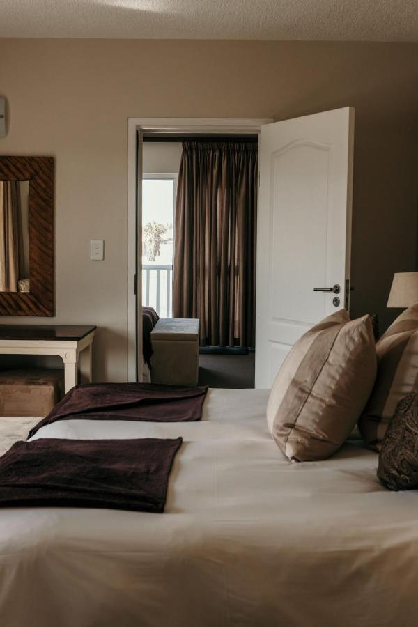 Artemis Hotel Суакопмунд Екстериор снимка