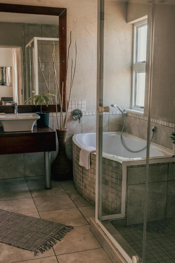 Artemis Hotel Суакопмунд Екстериор снимка